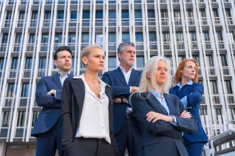 Detektivwerkzeuge: Gadgets moderner Detektive in Hamburg.